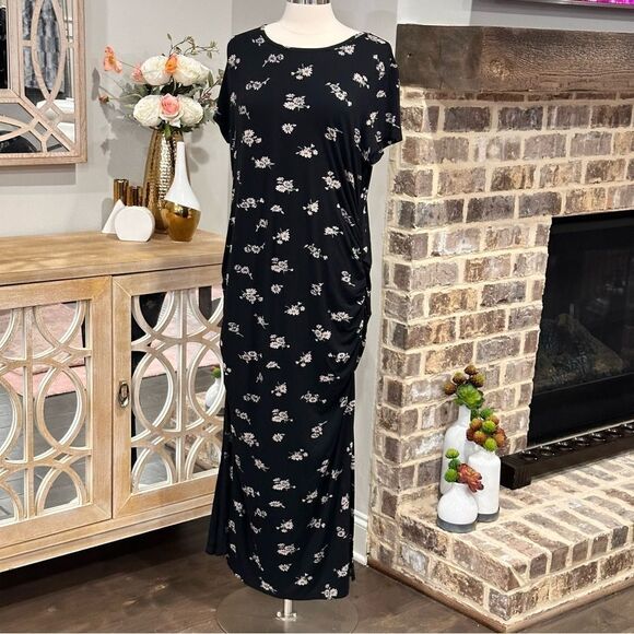 Smallshow Women's Short Sleeve Ruched Split Long Maternity Dress in the Size XXL - Picture 9 of 10